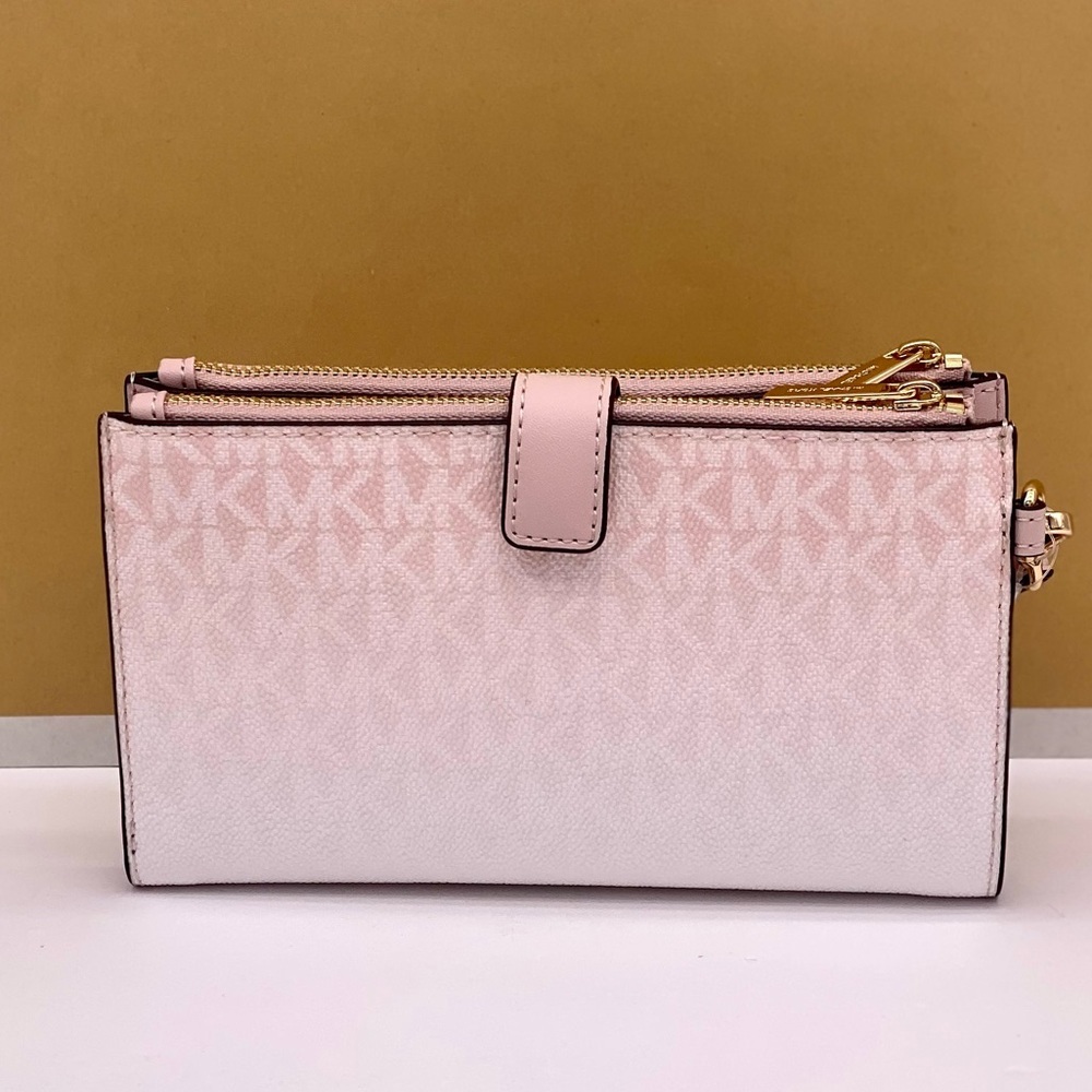 Michael Kors DoubleZip Wallet
Wristlet Phone Case Ombre Powder Blush - Picture 3 of 11